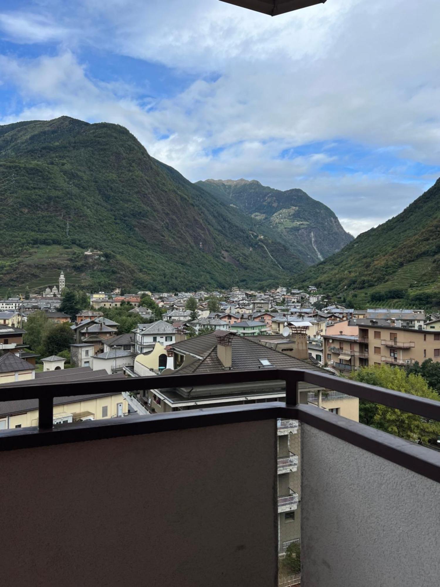 Bernina View Apartment Tirano Bagian luar foto